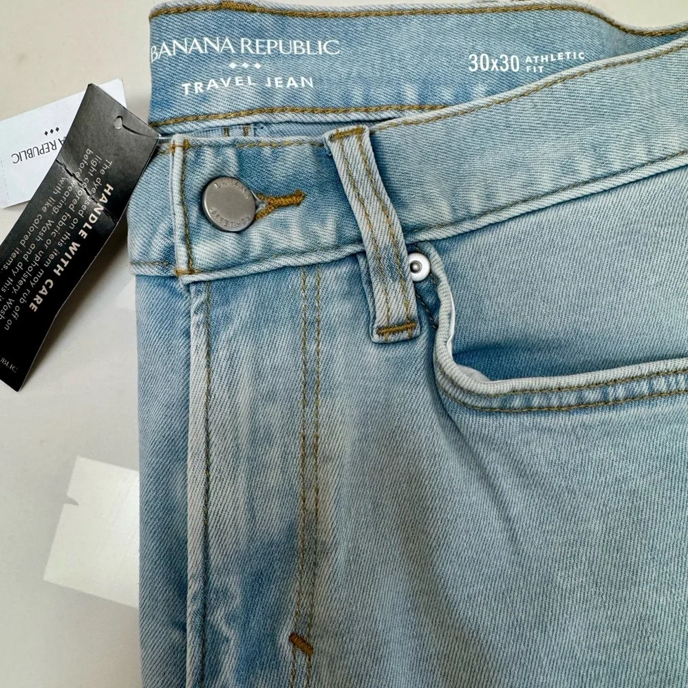 NWT - Banana Republic Travel Jeans